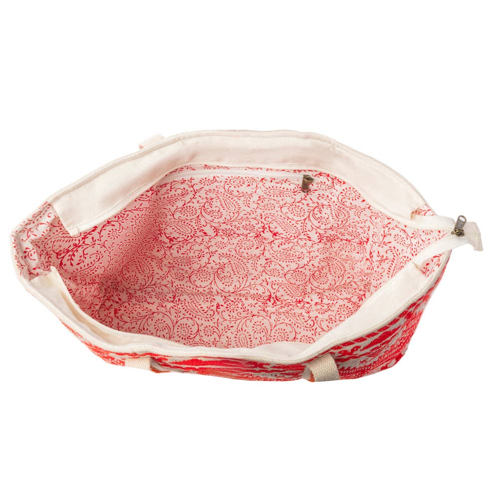 Crimson Caravan Weekender Bag in Festival Red: Festival Red