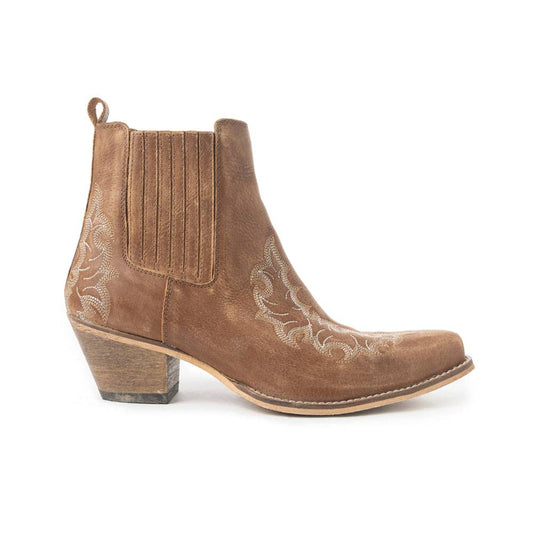 Dearling Ranch Booties In Brown: Brown / 10