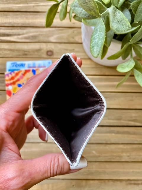 Money holder: BROWN + WHITE COWHIDE