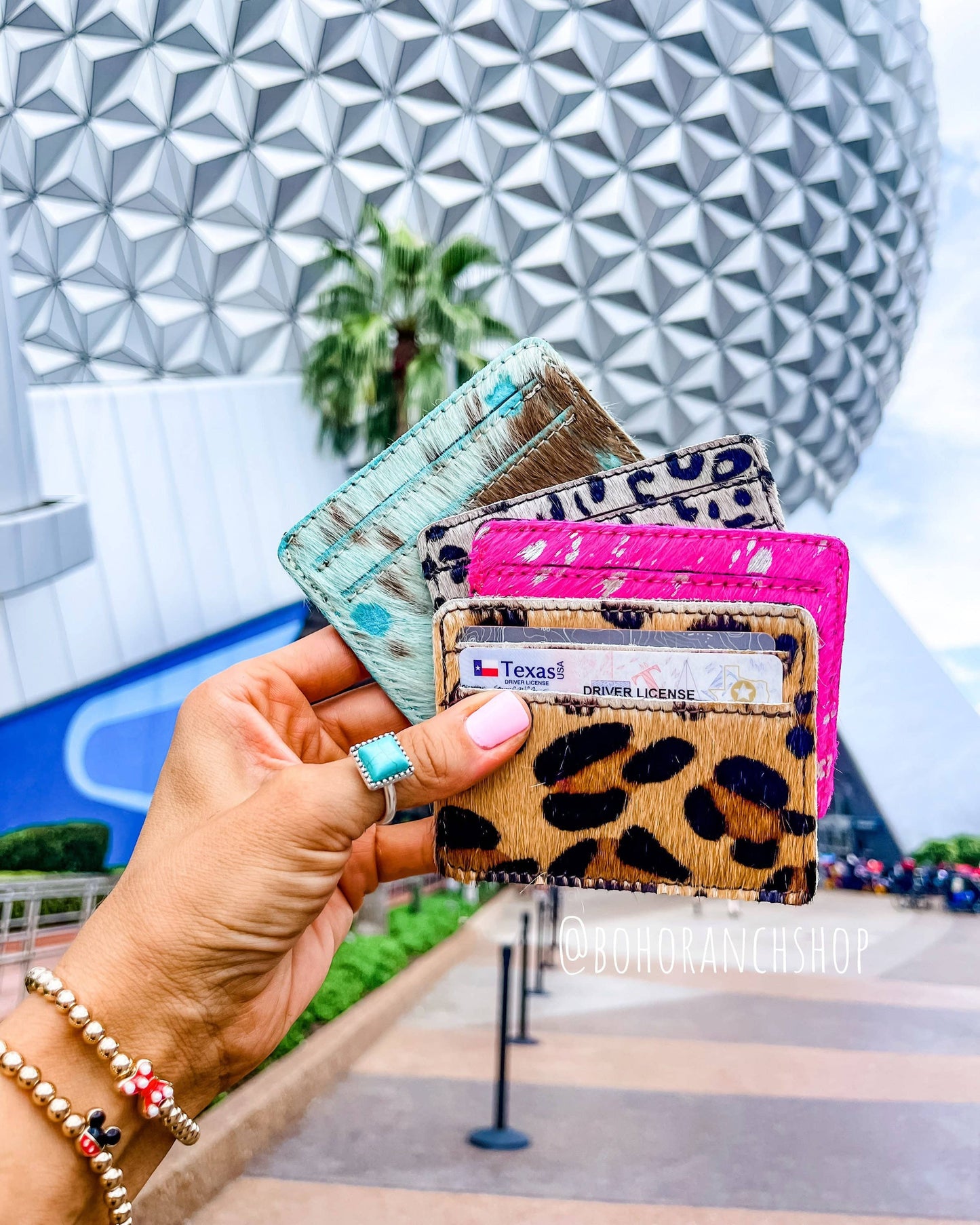 Money holder: BROWN + WHITE COWHIDE