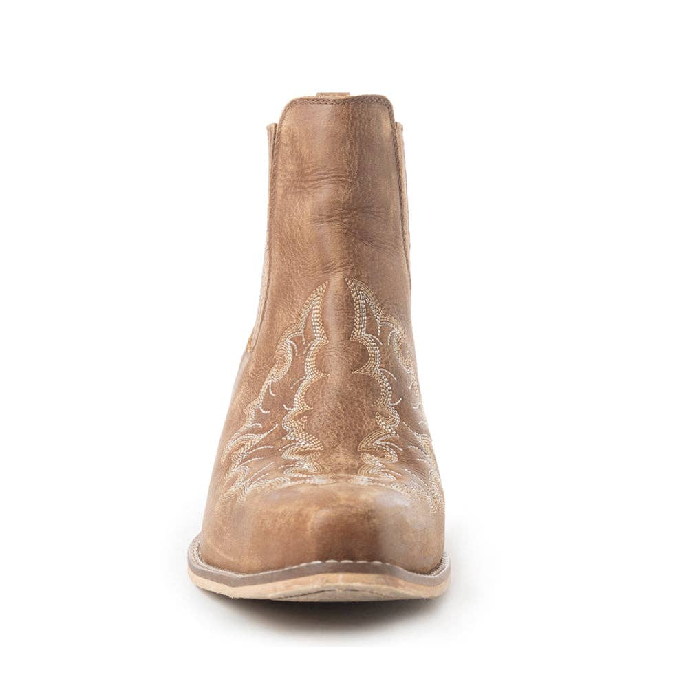Dearling Ranch Booties In Brown: Brown / 6
