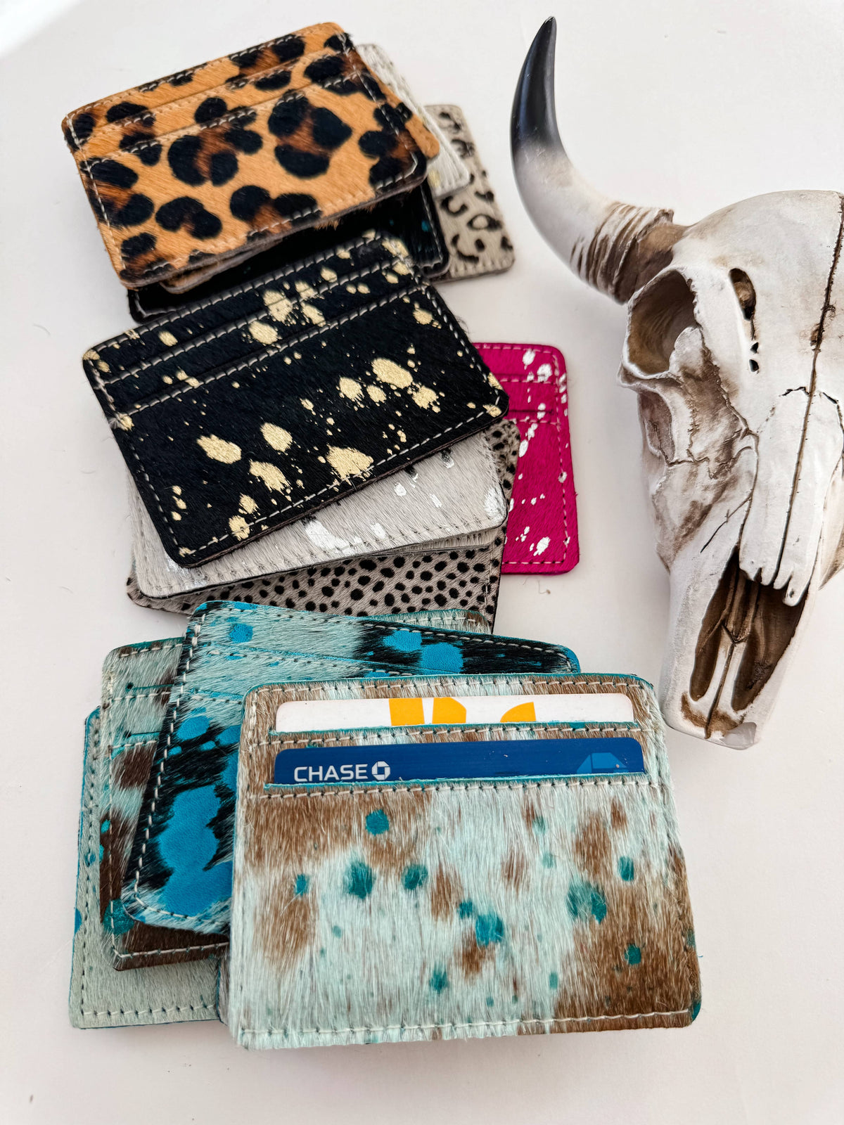 Money holder: BROWN + WHITE COWHIDE